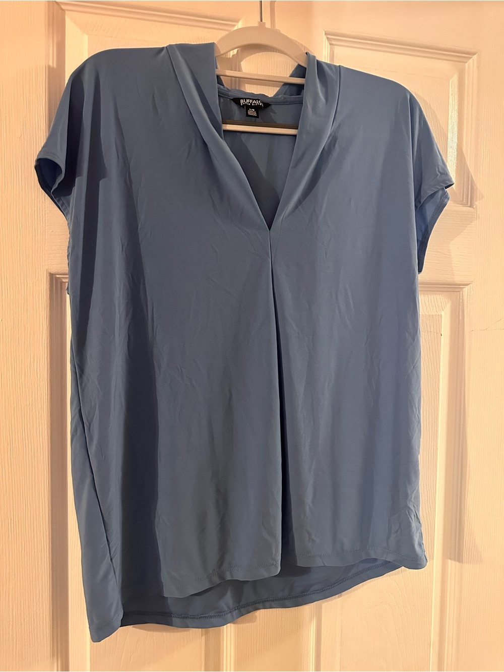 Buffalo David Bitton Soft Blue V-Neck Cap Sleeve Blouse GUC